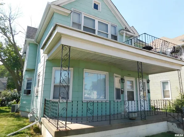 1919 1/2 16th St, Moline, IL 61265