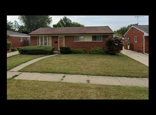 25532 Loretta Ave, Warren, MI 48091