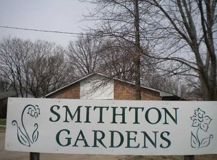 300 W Clay St APT 6, Smithton, MO 65350