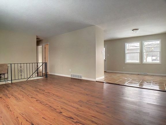 2nd image of 3223 W 74th Pl