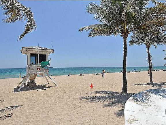 4th image of 550 Bayshore Drive #PH-508