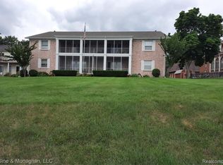 601 N Riverside Ave APT 3, Saint Clair, MI 48079