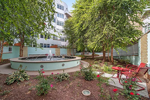 Rented by Compass | media 13