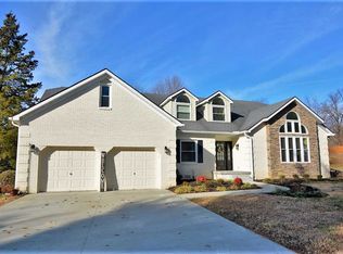 515 Wind Cir, Evansville, IN 47711