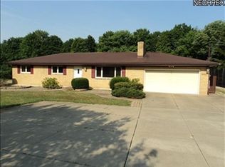 5690 Beach Rd, Medina, OH 44256