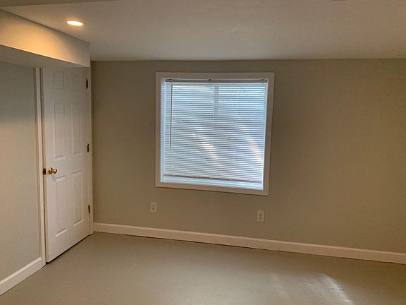3rd image of 2147 Bellevue Ave