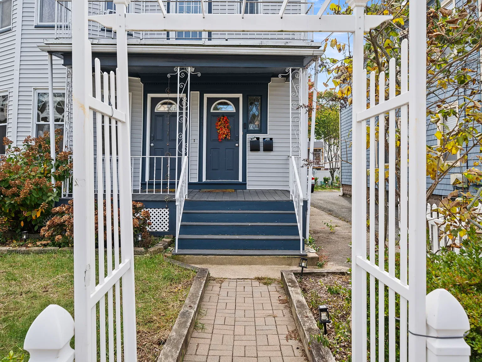 3 bed, 1000 sqft, $2,750 — Photo 2