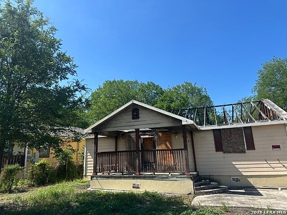 3rd image of 315 COYOL ST