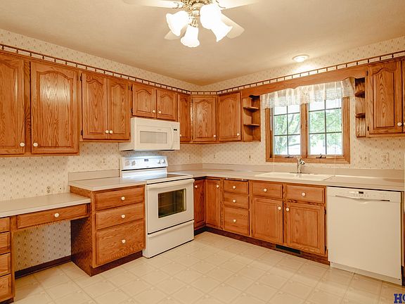 2nd image of 4620 Faulkner Ct