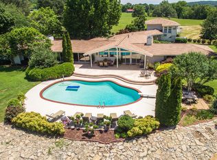 1100 Haywood Hils Ln, Ashland City, TN 37015