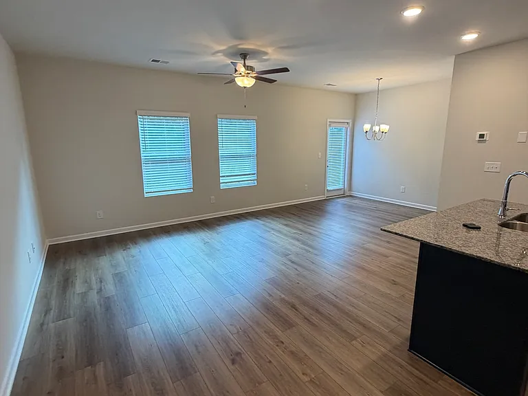 6389 Sundowner Pl SW — Photo 6
