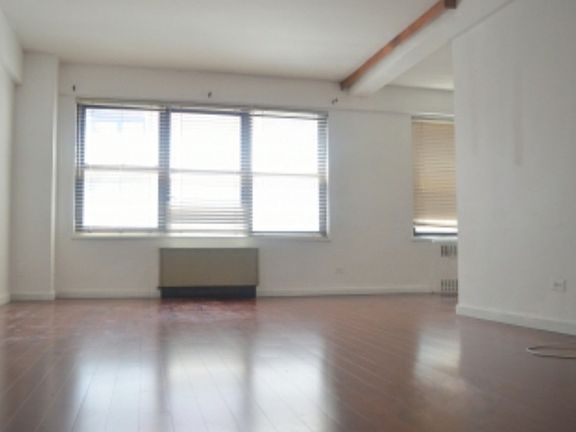 4th image of 140 E 56th St APT 9A