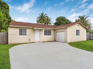 15303 SW 181st St, Miami, FL 33187