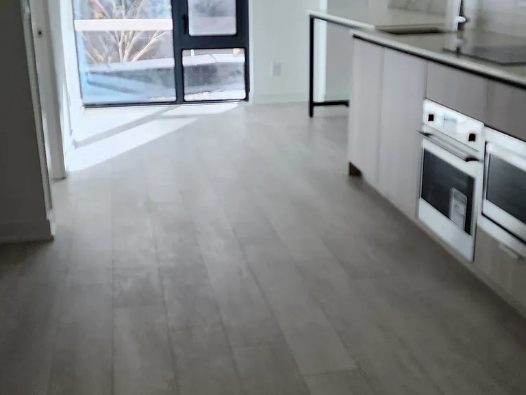 47 Mutual St #303 — Photo 2