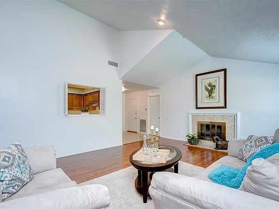 5th image of 11610 Glen Knoll Ct