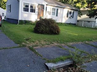 65 Grandview Ave, Worcester, MA 01603