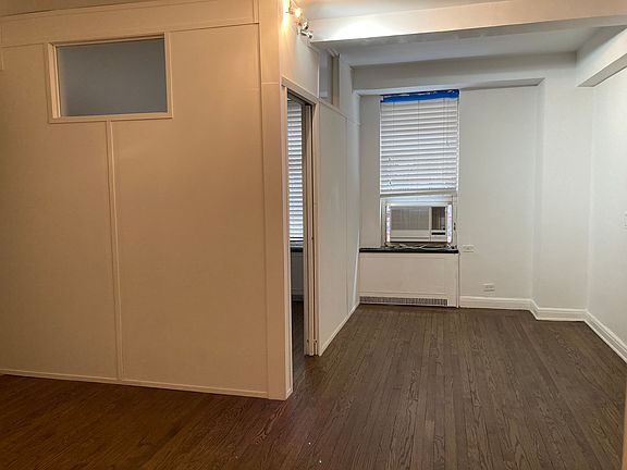 4th image of 410 W 24th St APT 2I