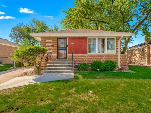 15966 Debbie Ln, South Holland, IL 60473