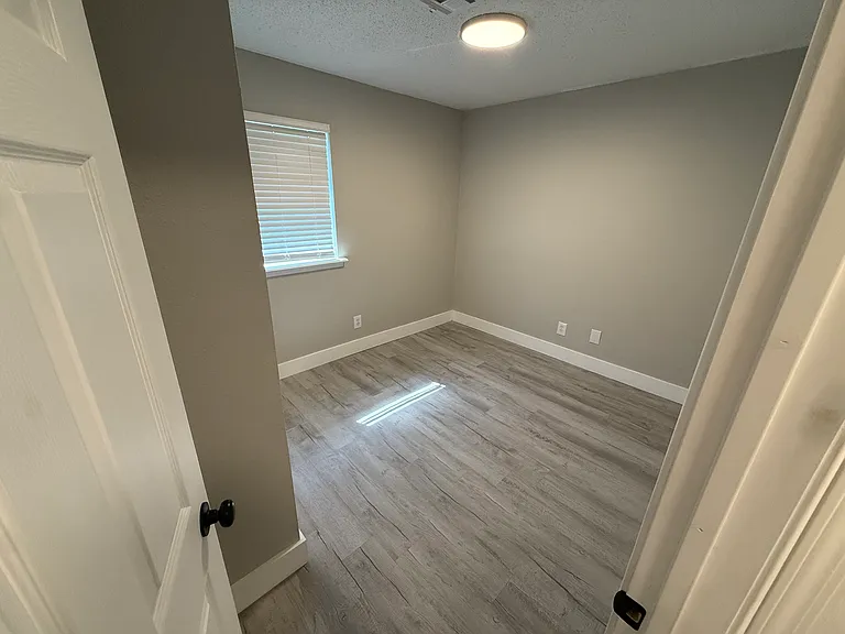 703 S 8th Ave #4A — Photo 3