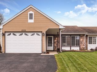 1333 Inverness Dr, Elgin, IL 60120
