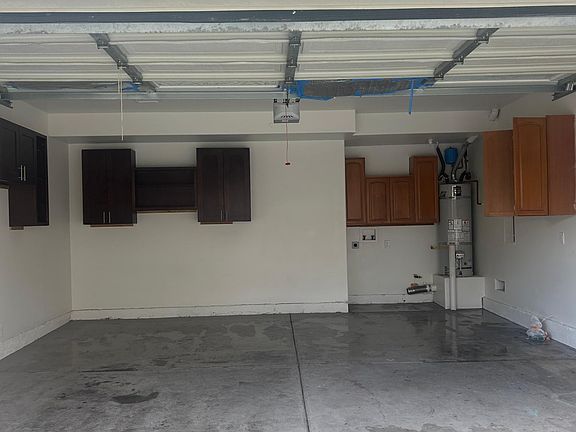 3rd image of 1772 Elm Ave