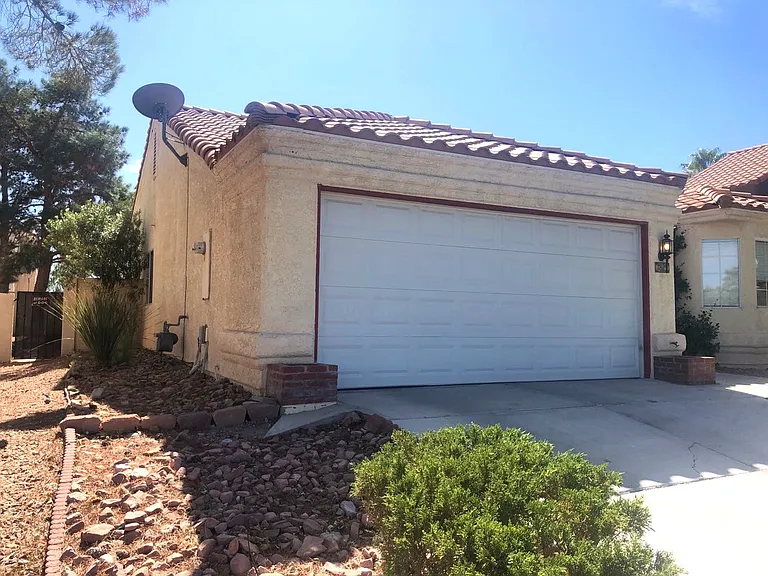 7825 Cherry River Dr — Photo 3