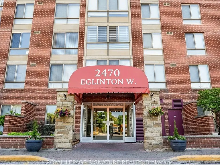 2470 Eglinton Ave W #106 — Photo 7