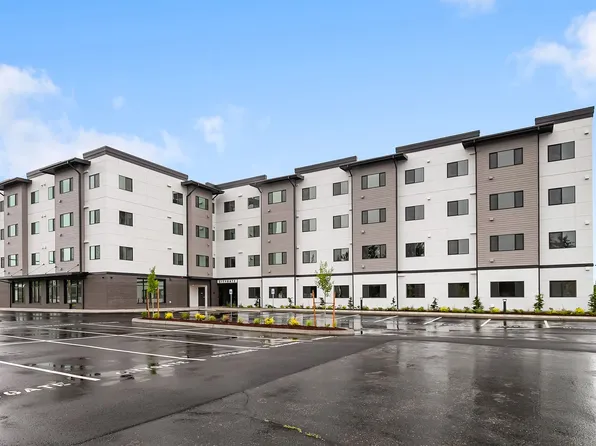 Brand New Luxury Apartments in Lynden - City Gate, 1900 Front St #103, Lynden, WA 98264