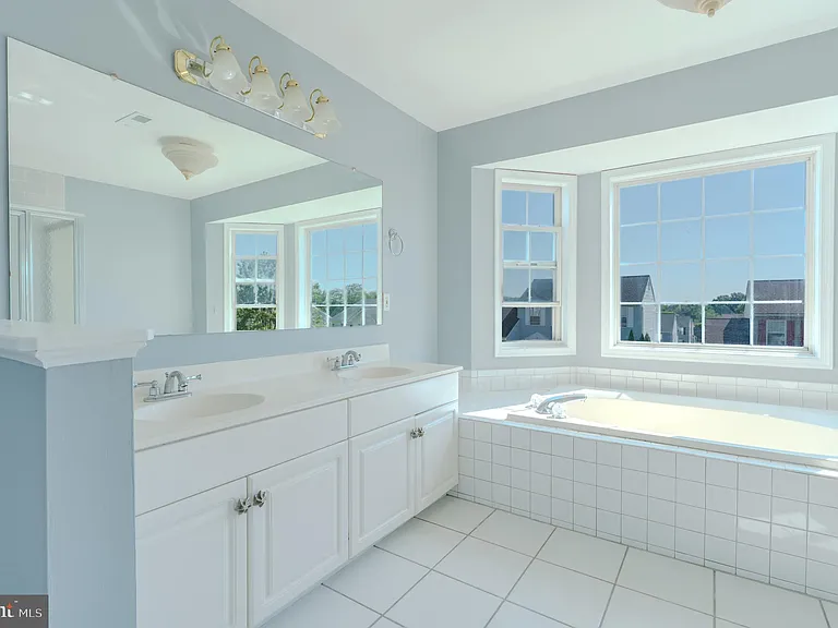 15 Varone Dr — Photo 10