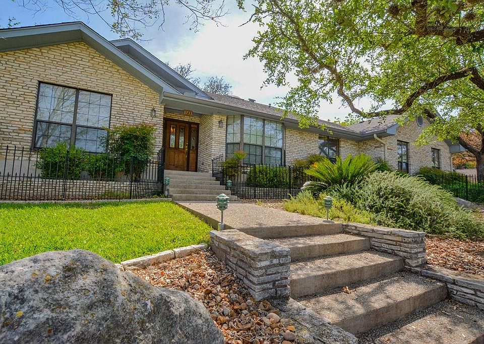 1st image of 1733 Foothills Dr