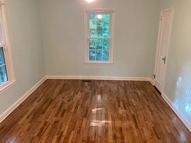 836 E College Ave — Photo 10