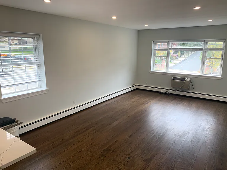 529 Bloomfield Ave #5 — Photo 4