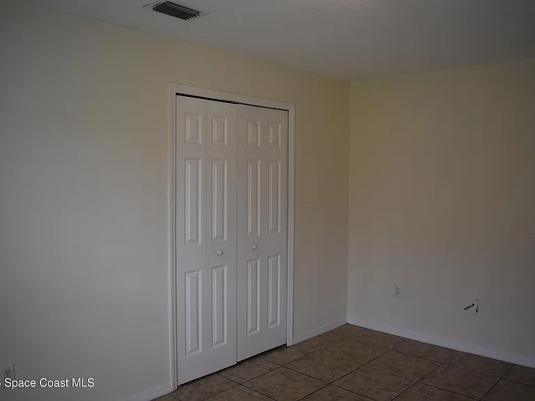 334 Bordeaux Ave NE — Photo 35