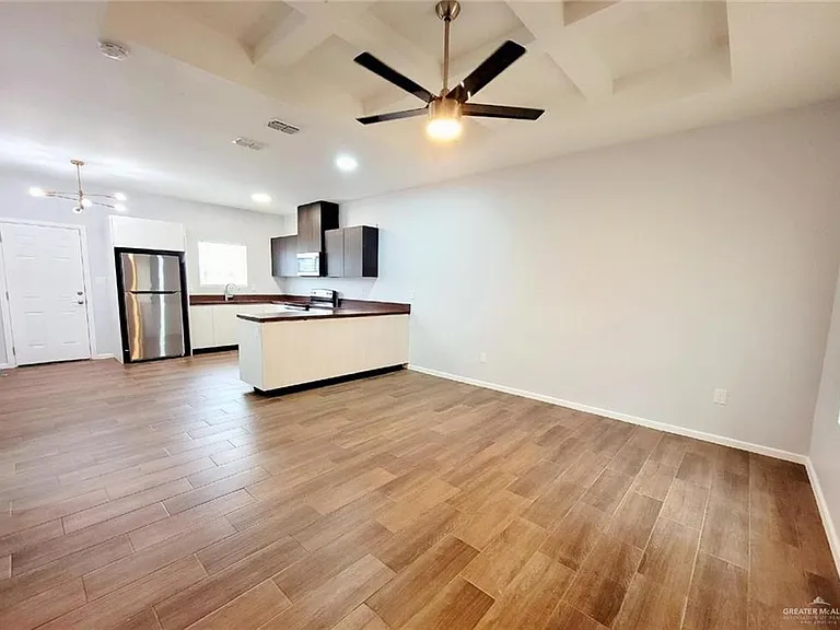 3405 Frio Ave #3 — Photo 10