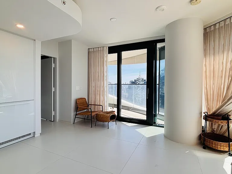 1033 Nelson St #2403 — Photo 22