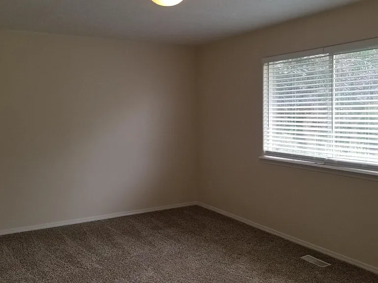 16825 Portsmouth Ln — Photo 11