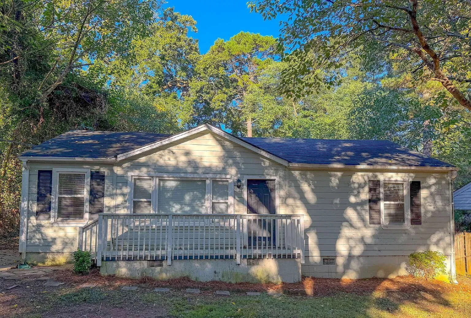 1817 Elaine Drive - 24A — Photo 1