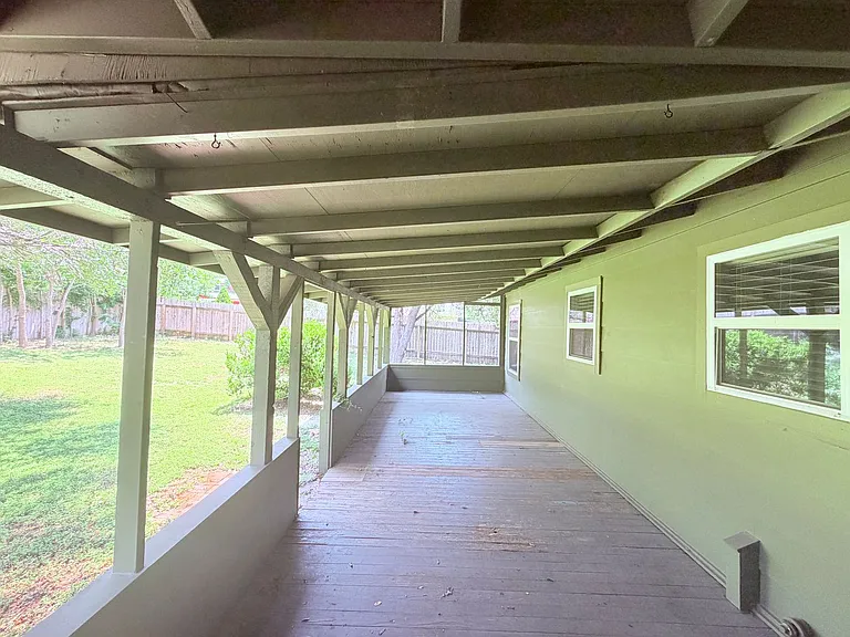 8701 Parkfield Dr — Photo 28