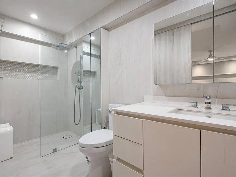 1510 Ashford #3 — Photo 17
