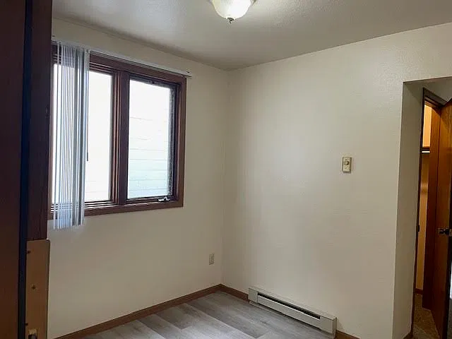 Studio, $599 — Photo 2