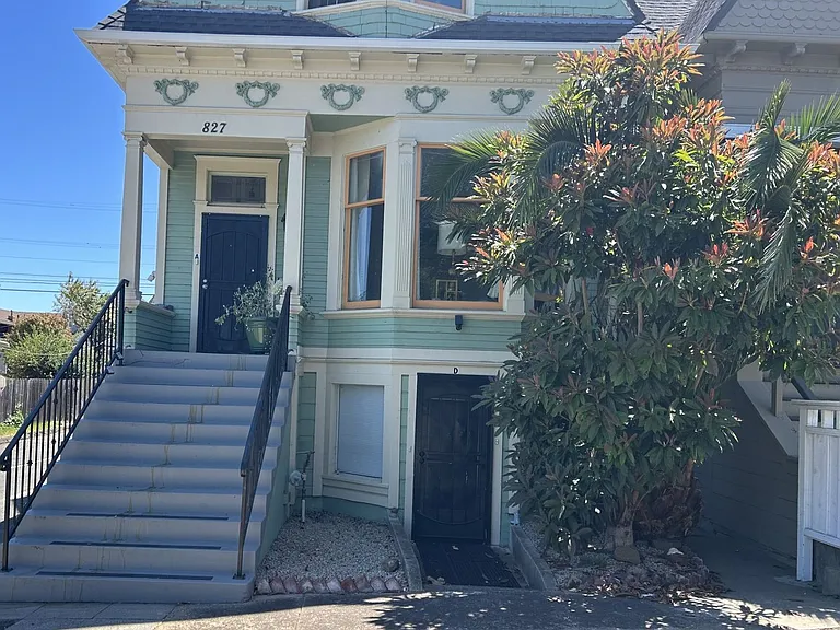827 Georgia St — Photo 1