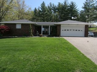 921 S Meridian Rd, Jasper, IN 47546