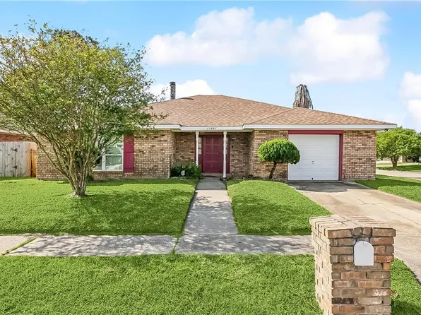 11251 Ivy Ln, New Orleans, LA 70128