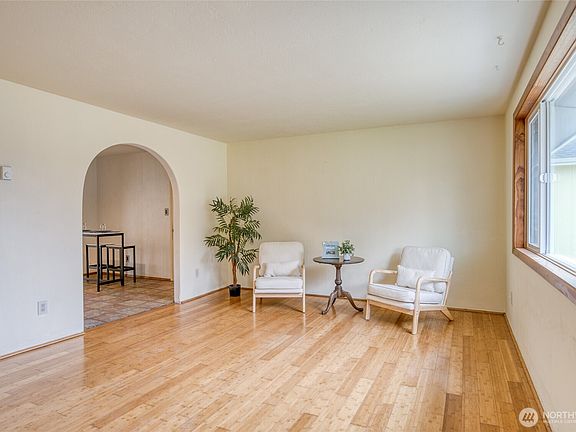 2nd image of 175 Jib Street NW