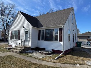 113 4th Ave NW, Mayville, ND 58257