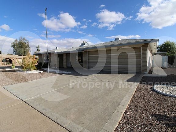 2nd image of 4829 E Catalina Ave