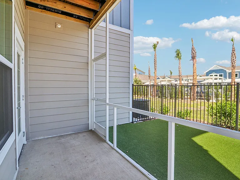 Velara Luxury Apartments — Photo 42