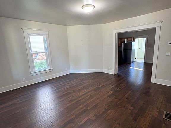 Living Room/Just inside front door