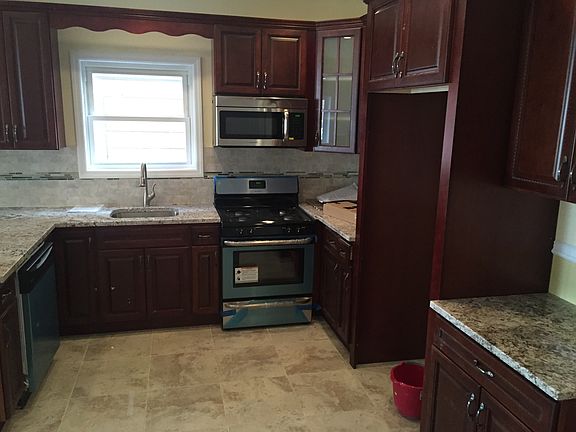 4th image of 94-20r 109th St