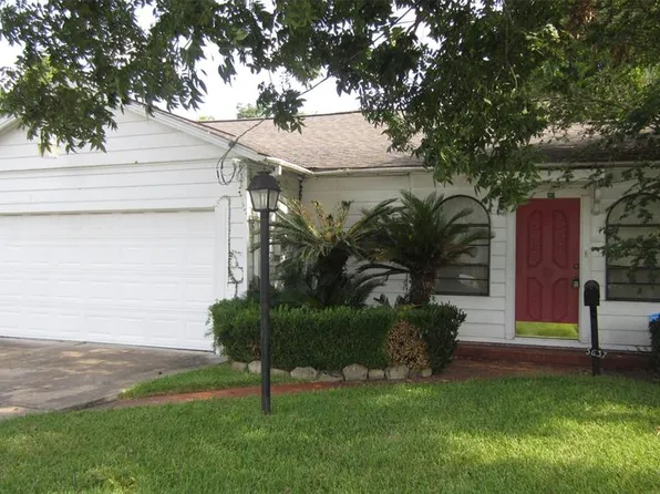 5637 Truett St, Houston, TX 77023